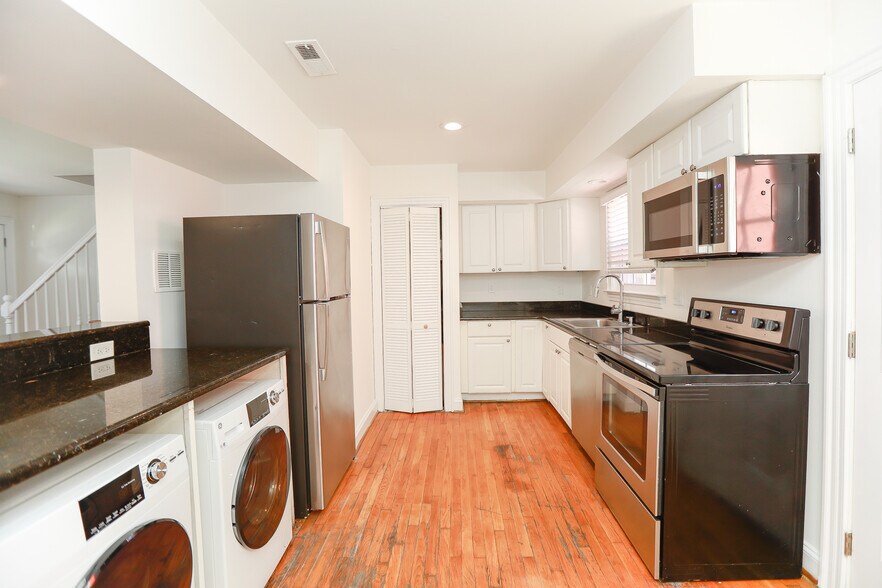 More Photos Of 831 W Ocean View Ave, Norfolk Apartments For Sale