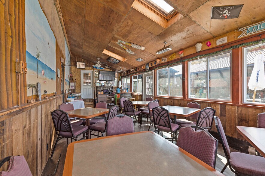 More Photos Of 24 S First St, Fulton Restaurant For Sale