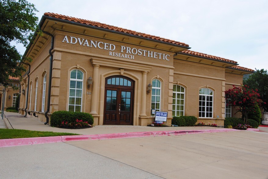 More Photos Of 7700 San Jacinto Pl, Plano Medical For Lease
