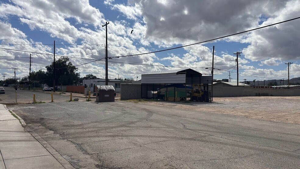 More Photos Of 131 W Grant Rd, Tucson Freestanding For Sale