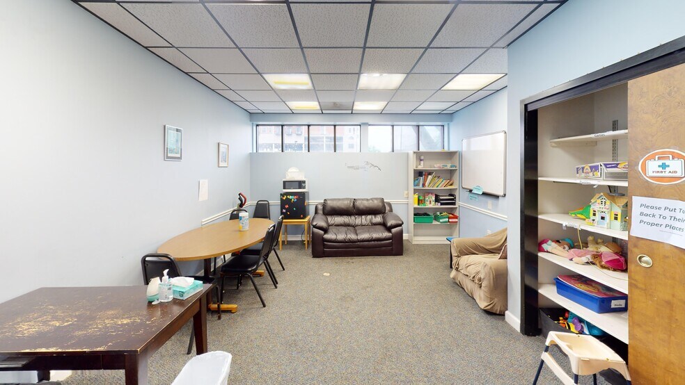 More Photos Of 430 E Lasalle Ave, South Bend Medical For Lease