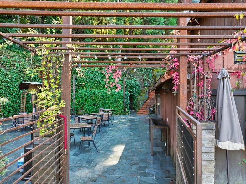 More Photos Of 107 Sacramento St, Nevada City Restaurant For Sale