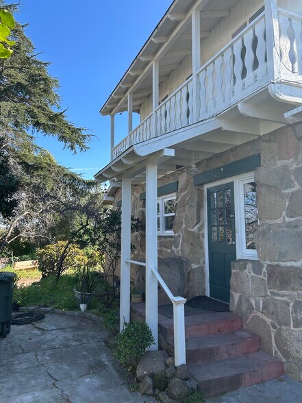 More Photos Of 702 E Vista Way, Vista Multifamily For Sale