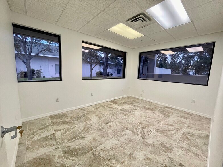 More Photos Of 58-74 Sarasota Center Blvd, Sarasota Office For Sale