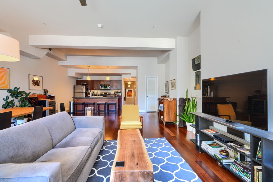 More Photos Of 1025 St. Paul St, Baltimore Apartments For Sale