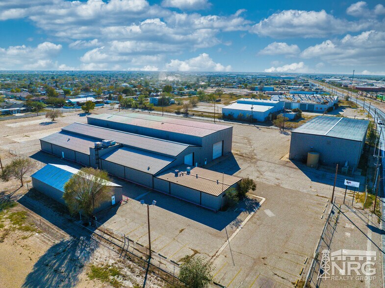 More Photos Of 701 W Murphy St, Odessa Manufacturing For Sale