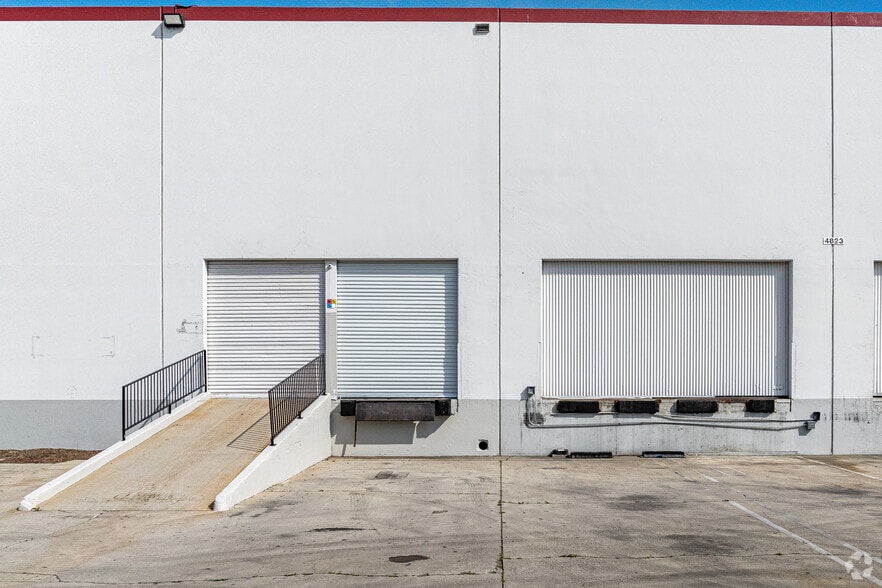 More Photos Of 4821-4845 Eastern Ave, Bell Distribution For Lease