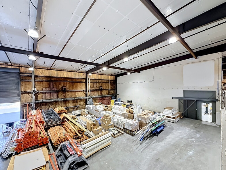 More Photos Of 4677 118th Ave N, Clearwater Manufacturing For Sale