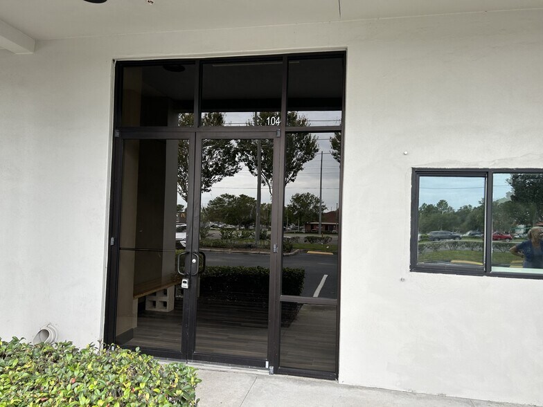 More Photos Of 4300 S Highway 27, Clermont Storefront Retail Office For Lease