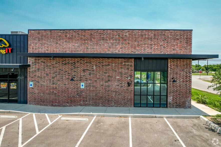 More Photos Of 313 FM 1103, Cibolo Freestanding For Lease