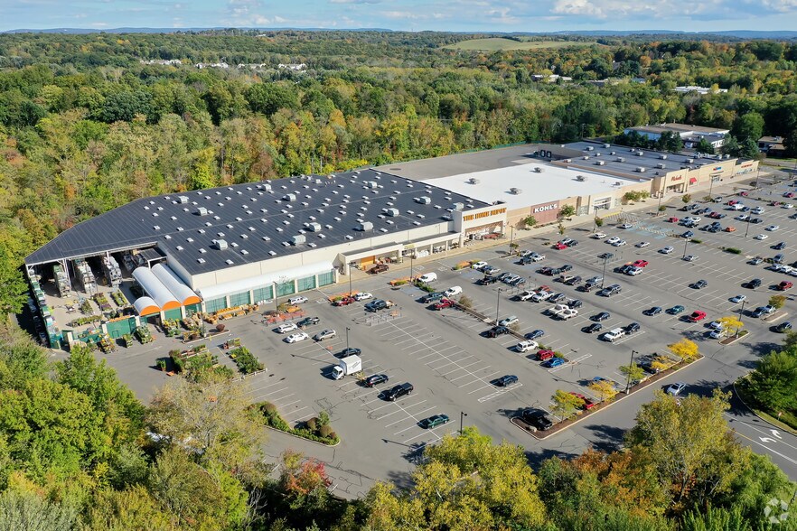 More Photos Of 225-273 Wilbur Cross Hwy, Berlin Unknown For Lease