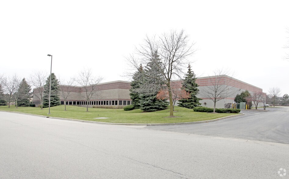 Primary Photo Of 550 Bond St, Lincolnshire Warehouse For Lease