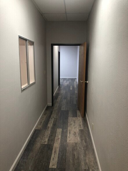 More Photos Of 5468 Skylane Blvd, Santa Rosa Research And Development For Lease