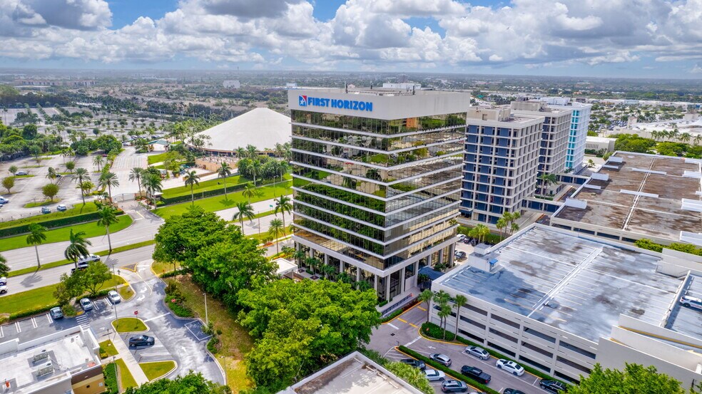 More Photos Of 1645 Palm Beach Lakes Blvd, West Palm Beach Office For Lease