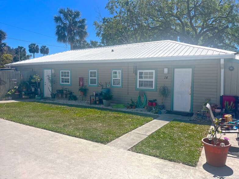 More Photos Of 321 W Ianthe St, Tavares Multifamily For Sale
