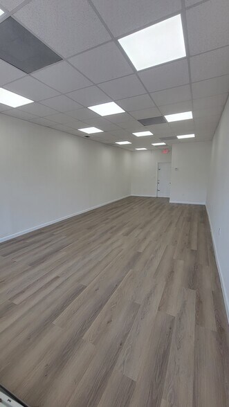 More Photos Of 3325 Griffin Rd, Fort Lauderdale Freestanding For Lease