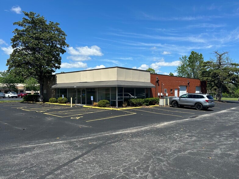 More Photos Of 9719 Olive Blvd, Olivette Medical For Lease