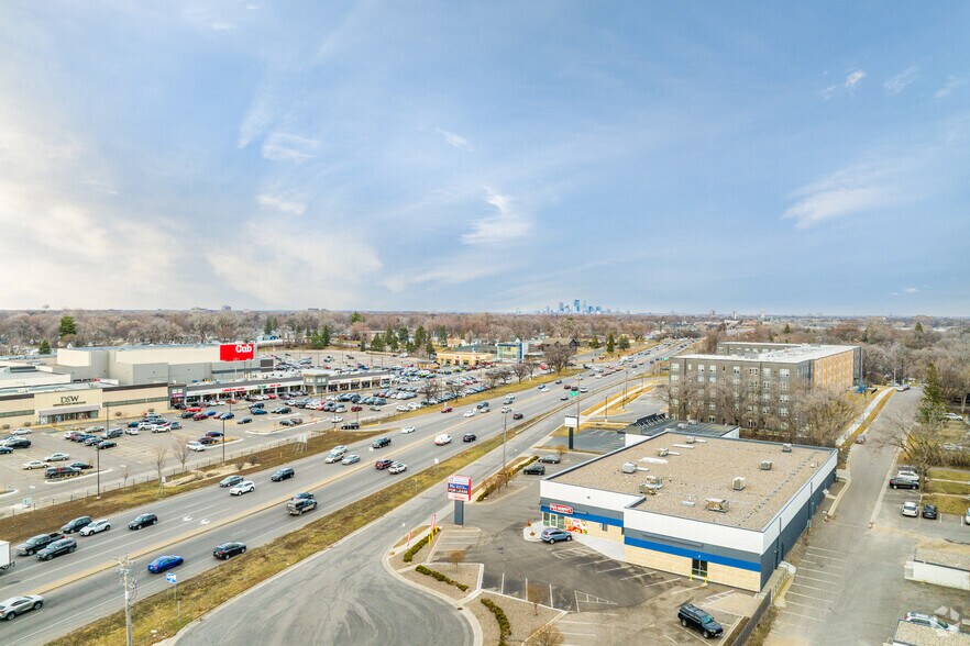 More Photos Of 8225-8229 Highway 7, Saint Louis Park Unknown For Lease