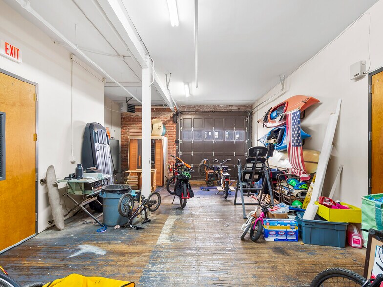 More Photos Of 39 N Lexington Ave, Asheville Storefront Retail Office For Sale