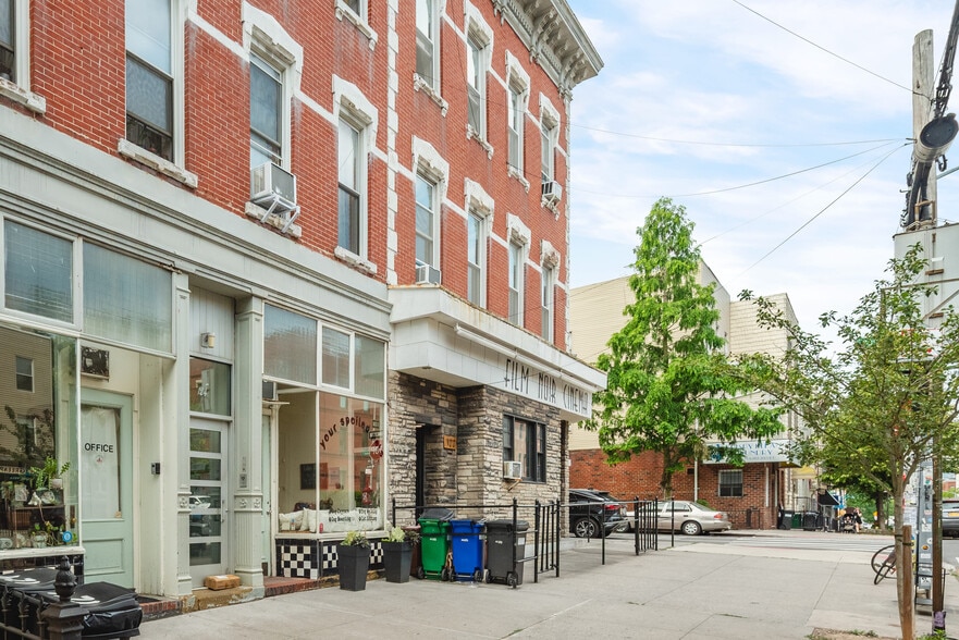 More Photos Of 122 Meserole Ave, Brooklyn Storefront Retail Residential For Sale