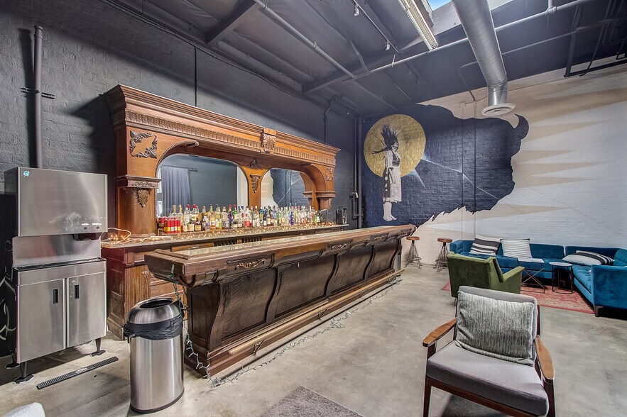 More Photos Of 589-595 N Venice Blvd, Venice Loft Creative Space For Lease