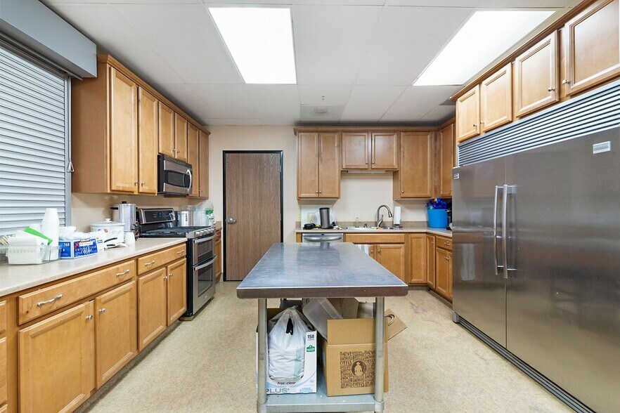 More Photos Of 3126 W Johnston Ave, Hemet Religious Facility For Sale