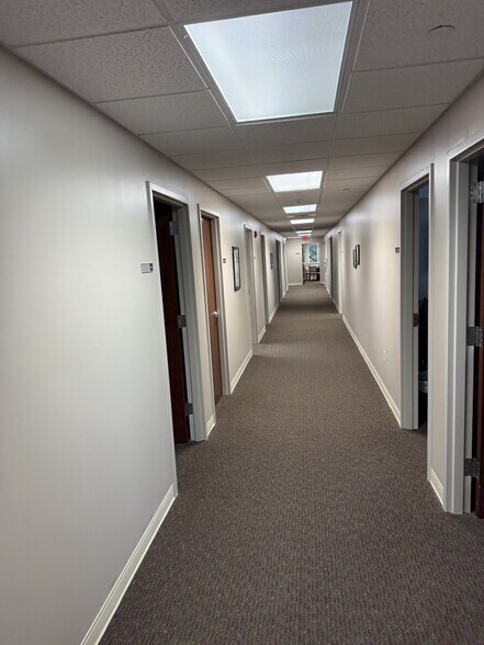 More Photos Of 330 Bob Heath Dr, Huntsville Office For Lease