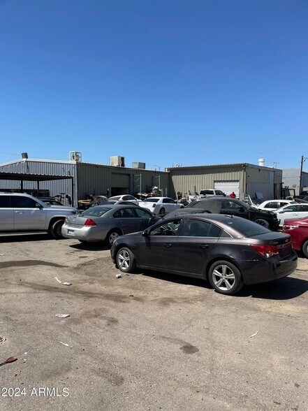 More Photos Of 3810 W Van Buren St, Phoenix Auto Dealership For Sale