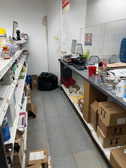 More Photos Of 4510 5th Ave, Brooklyn Storefront Retail Residential For Lease