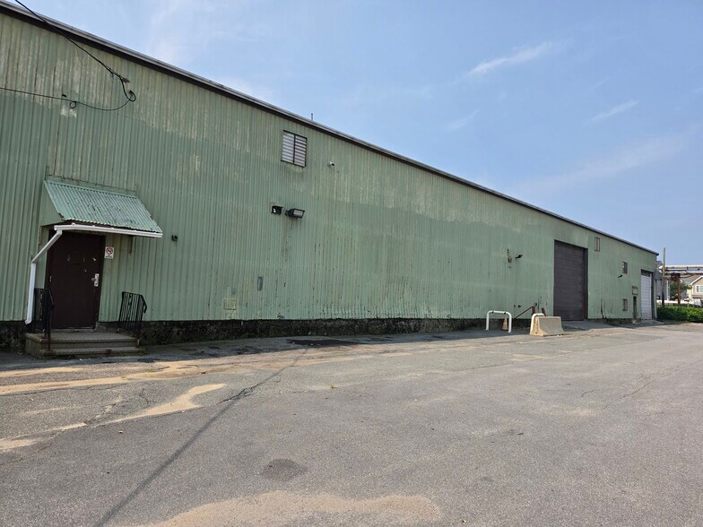 More Photos Of 160-168 Stevens St, Fall River Warehouse For Lease