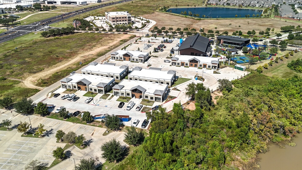 More Photos Of 1039 Imperial Blvd, Sugar Land Medical For Lease