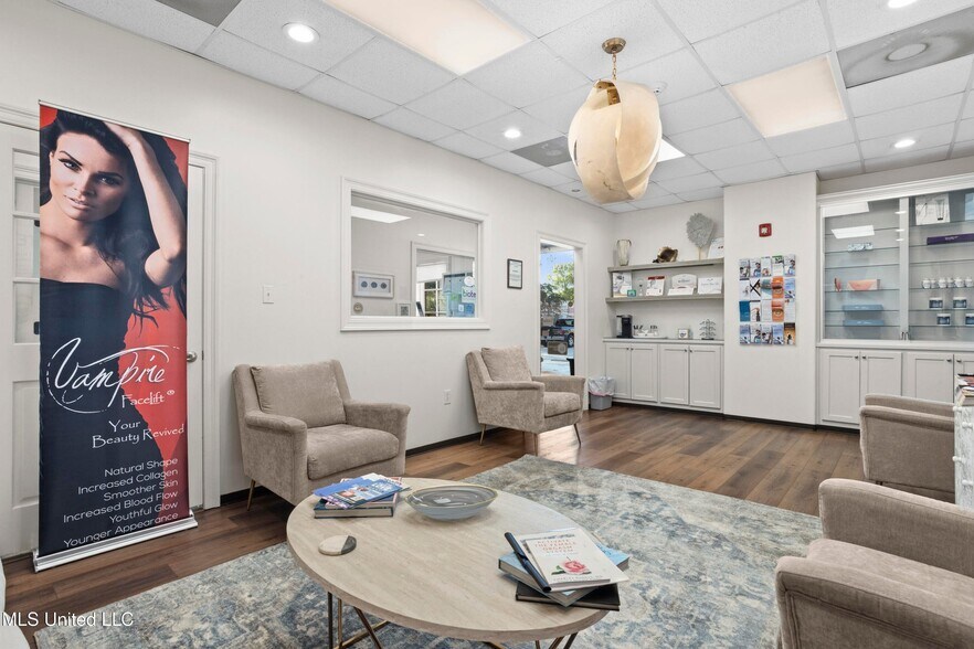 More Photos Of 2556 Marcia Ct, Biloxi Medical For Lease