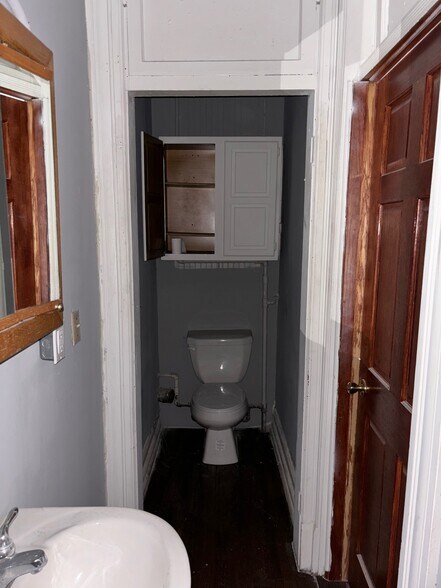 More Photos Of 910-912 W 3rd St, Davenport Apartments For Sale