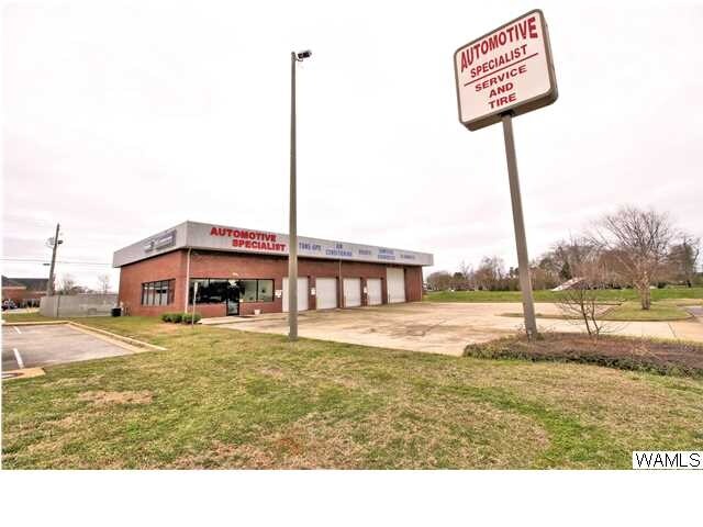 Primary Photo Of 1001 Mally St, Tuscaloosa Auto Repair For Sale