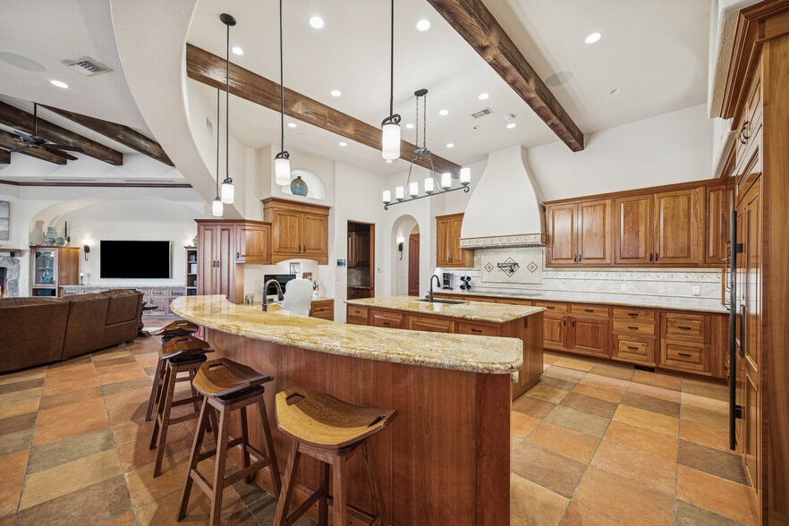 More Photos Of 21538 Mueschke Rd, Tomball Lodge Meeting Hall For Sale