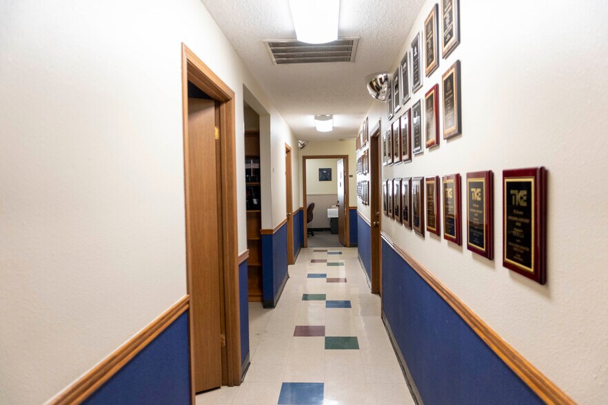More Photos Of 3615 Willow Springs Rd, Austin Warehouse For Lease