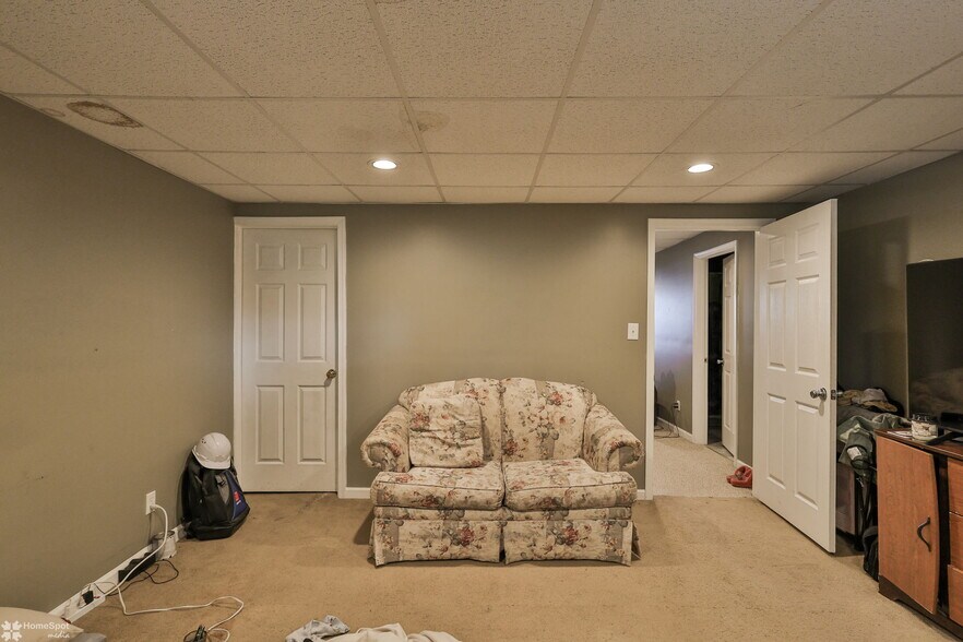 More Photos Of 302 W Abbott St, Lansford Multifamily For Sale