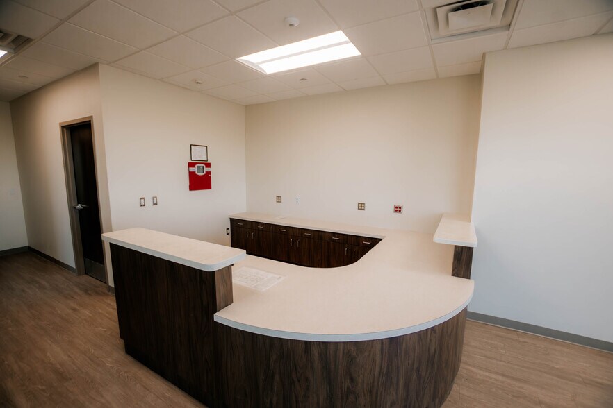 More Photos Of 11880 Physicians dr, El Paso Healthcare For Sale