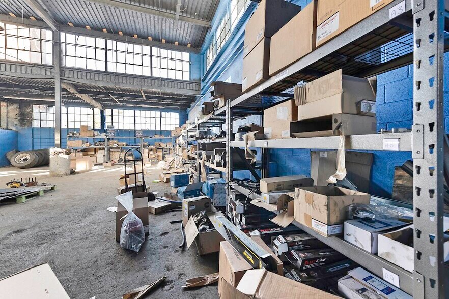 More Photos Of 12280 Burt Rd, Detroit Warehouse For Sale