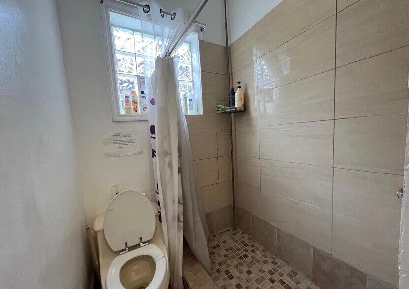 More Photos Of 4118 W Girard Ave, Philadelphia Specialty For Sale