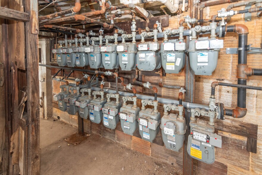 More Photos Of 3210-3212 Walbrook Ave, Baltimore Apartments For Sale