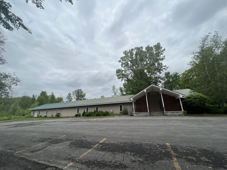 More Photos Of 5639 Walker Rd, Utica Specialty For Sale