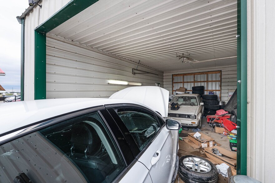 More Photos Of 306 W Front St, La Monte Industrial For Sale