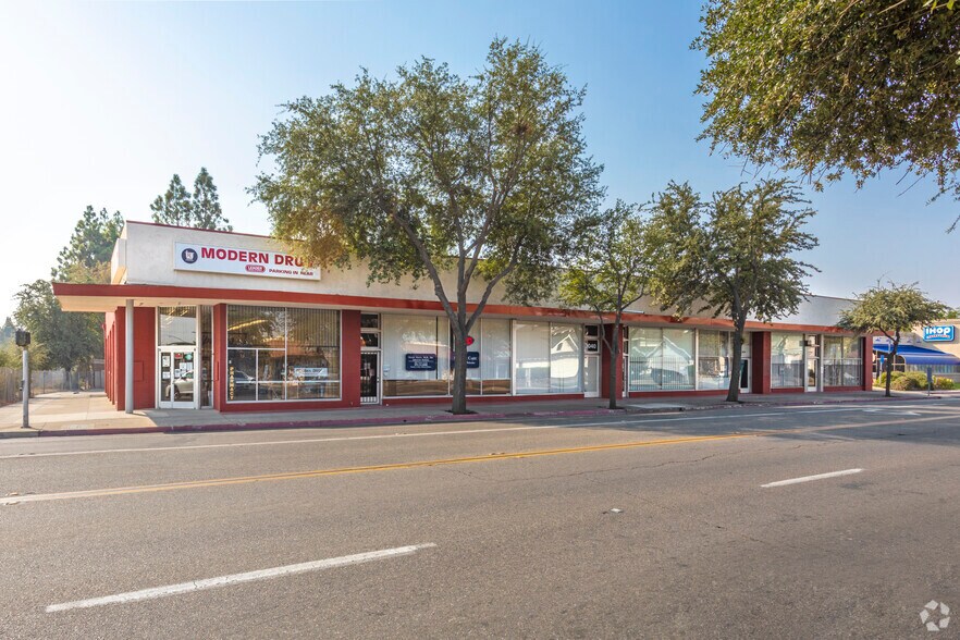 More Photos Of 3032-3044 Tulare St, Fresno Medical For Lease