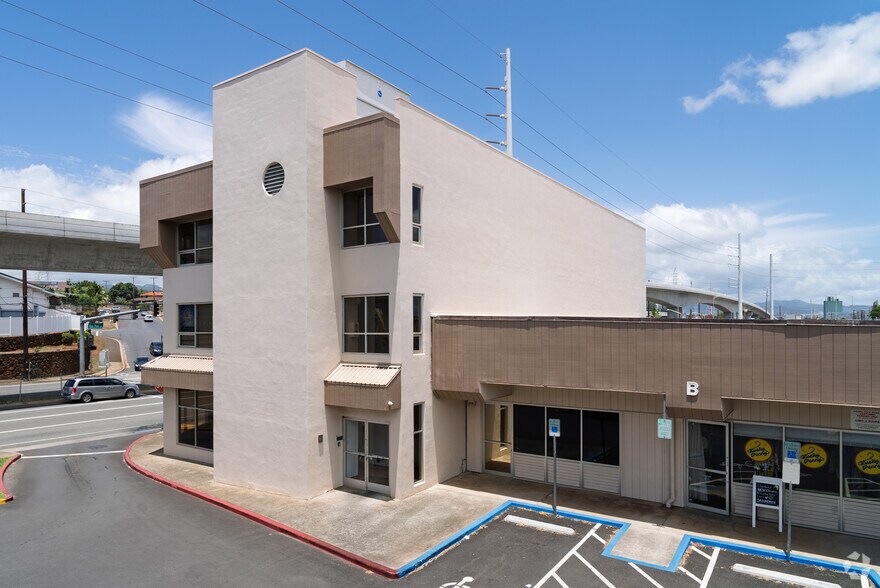 More Photos Of 97-719 Kamehameha Hwy, Pearl City Warehouse For Lease