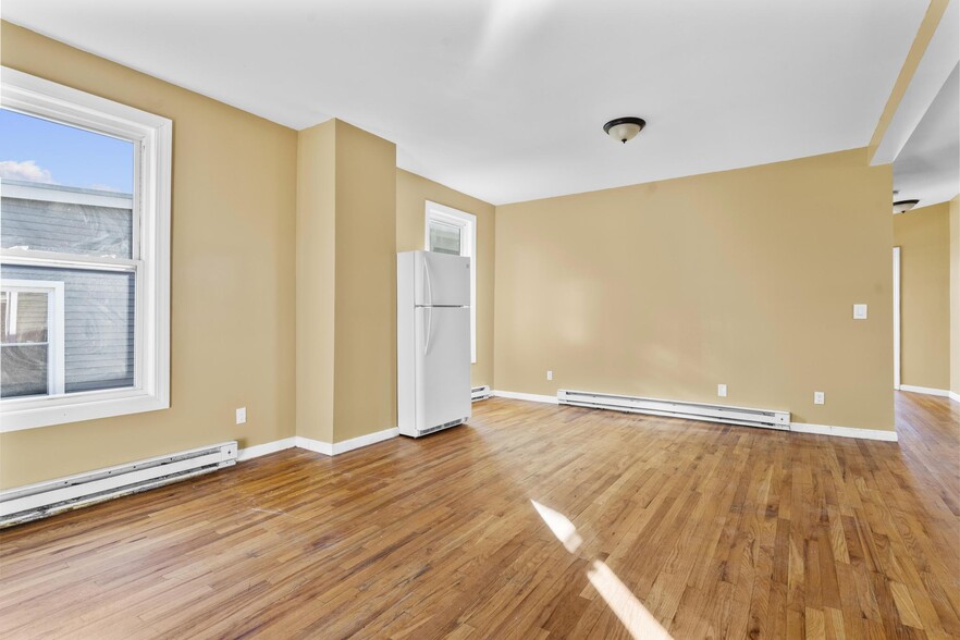 More Photos Of 701-703 S Main St, Waterbury Apartments For Sale