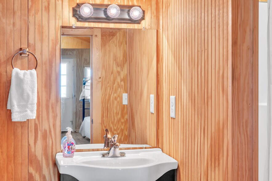 More Photos Of 349 Willow Ln, Rocky Top Specialty For Sale