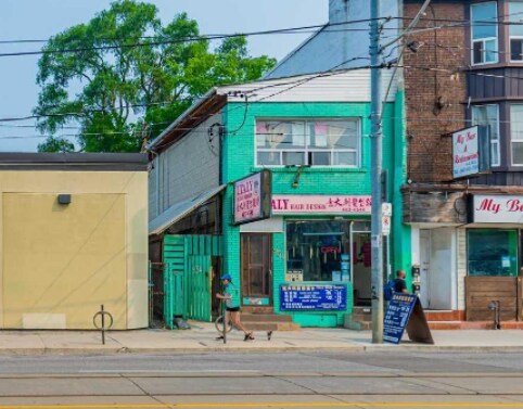 Primary Photo Of 934 Gerrard St E, Toronto Freestanding For Sale