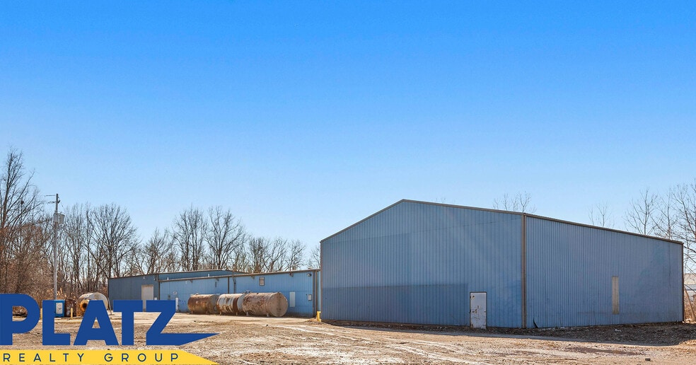 More Photos Of 1929 Larchmont Ave NE, Warren Warehouse For Sale