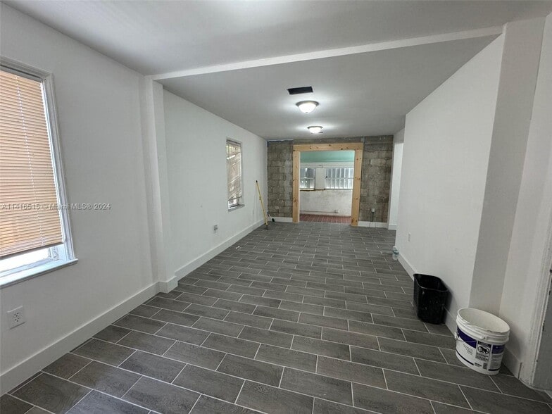 More Photos Of 611 NE 86th St, Miami General Retail For Lease